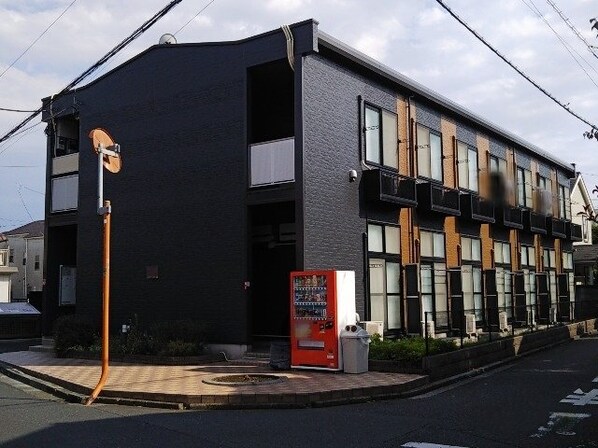 レオパレスエスポワールの物件外観写真